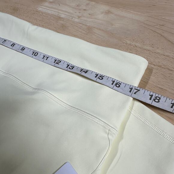 Athleta Ultra High Rise 7/8 Elation Leggings Light Yellow Glow Women's Sz XL NWT - Picture 9 of 11